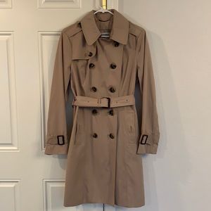 Women’s trench coat